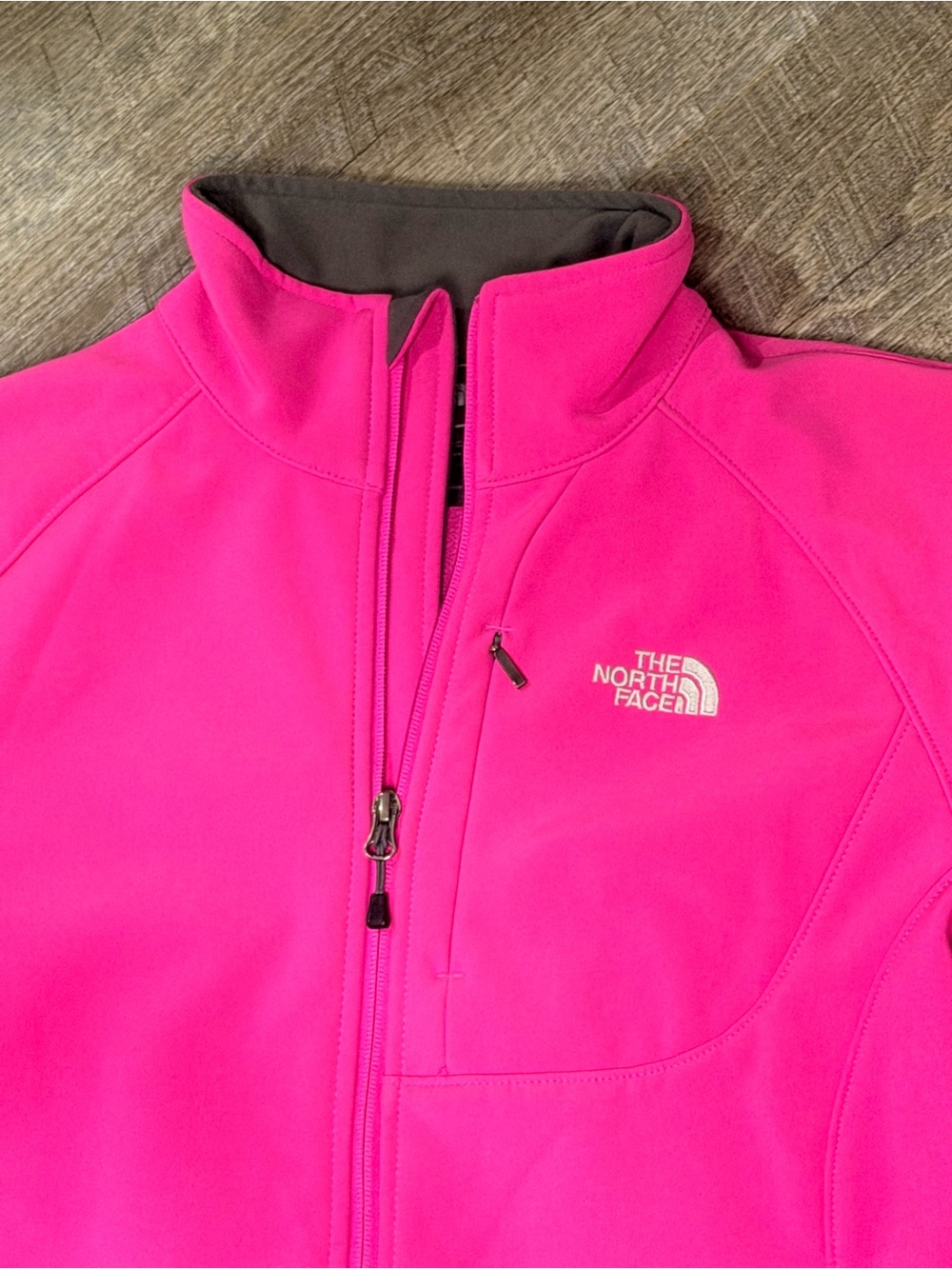 The North Face Women's Pink Softshell Jacket Size Large - Picture 2 of 12